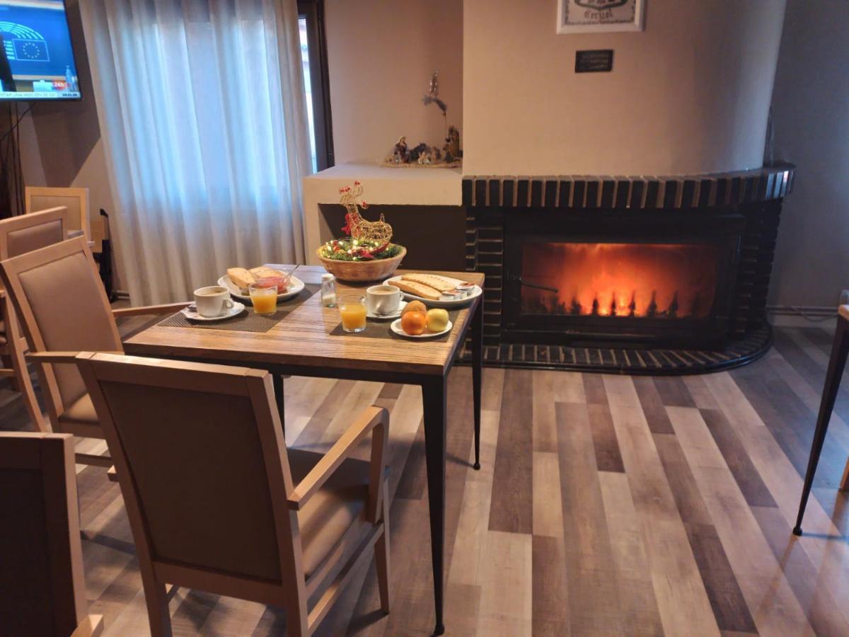 La Casita De El Cuervo Bed & Breakfast Ngoại thất bức ảnh